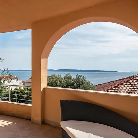Apartman Carlo *